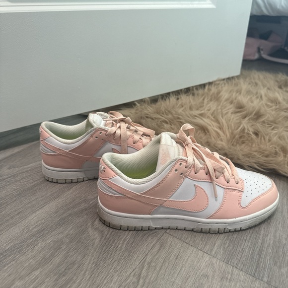 Dunks - Picture 3 of 5